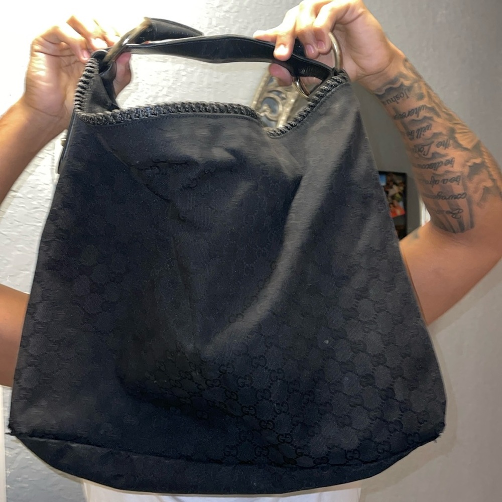 A beautiful black Gucci hobo bag extra large in great shape